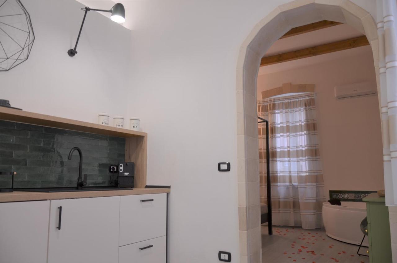 The Court Suites & Spa Taranto Exterior foto